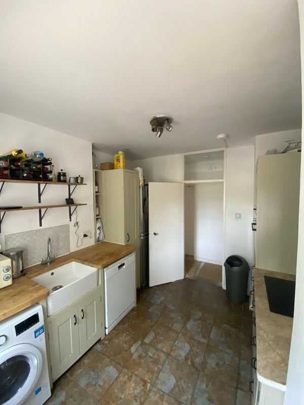 Room Sulivan Court in Greater London