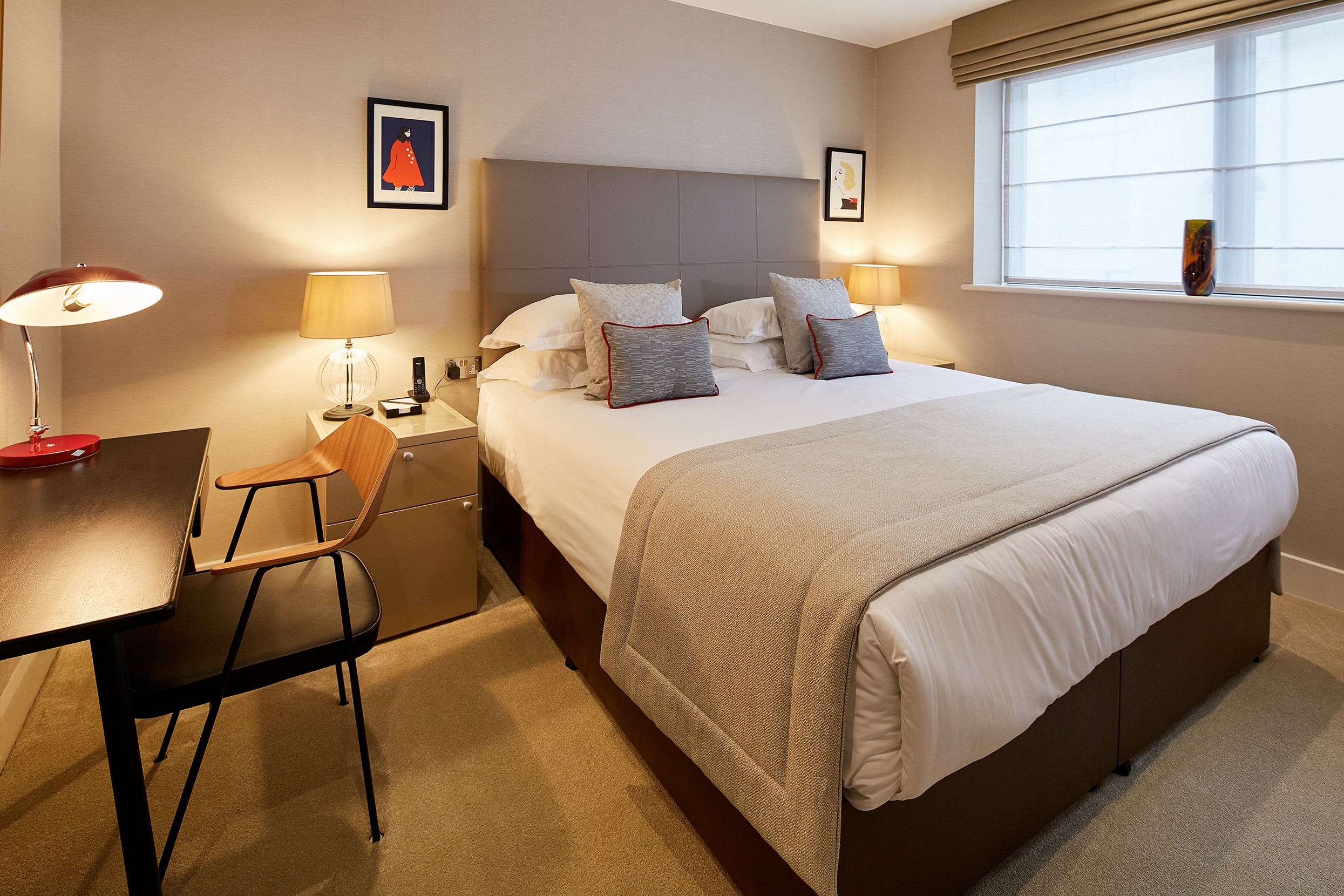 Flat Cheval Place in City of Westminster