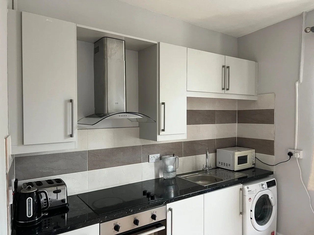 Room Chiswick High Road in Greater London