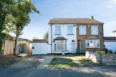 House Alexandra Road in Borough of Spelthorne