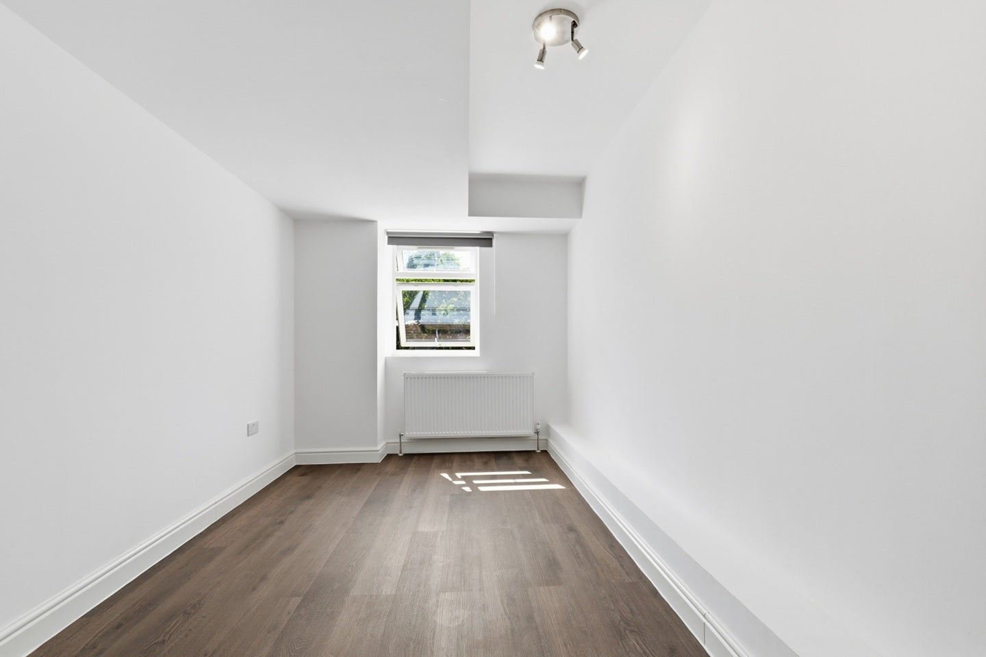 Flat Southend Lane in Greater London