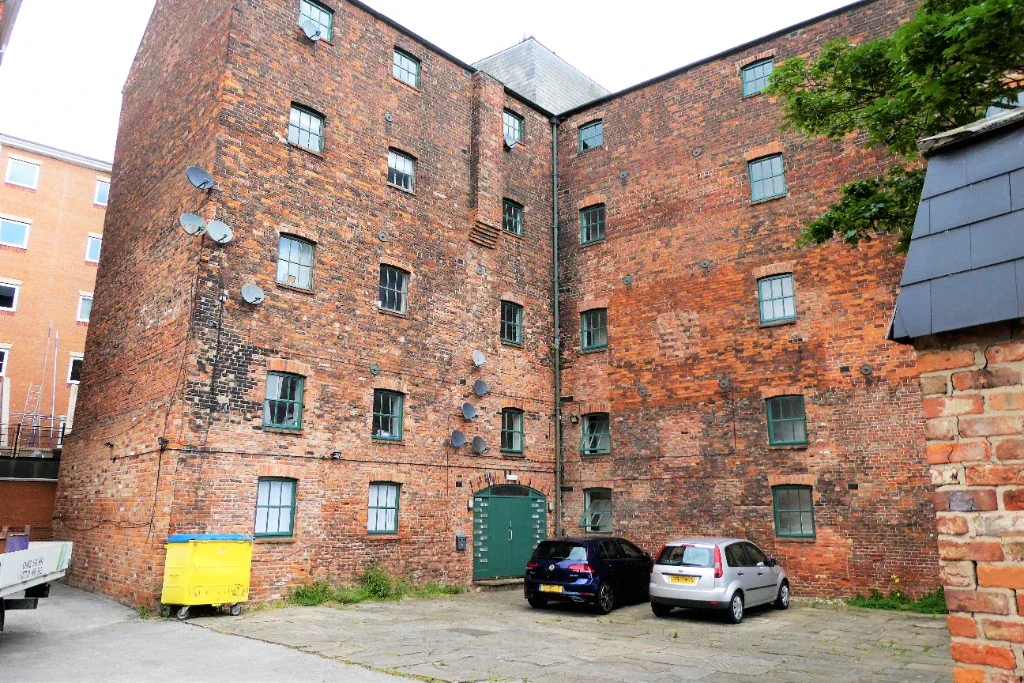 Flat Charlotte Street in Hull