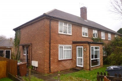 Flat Ashfield Avenue in Hertsmere
