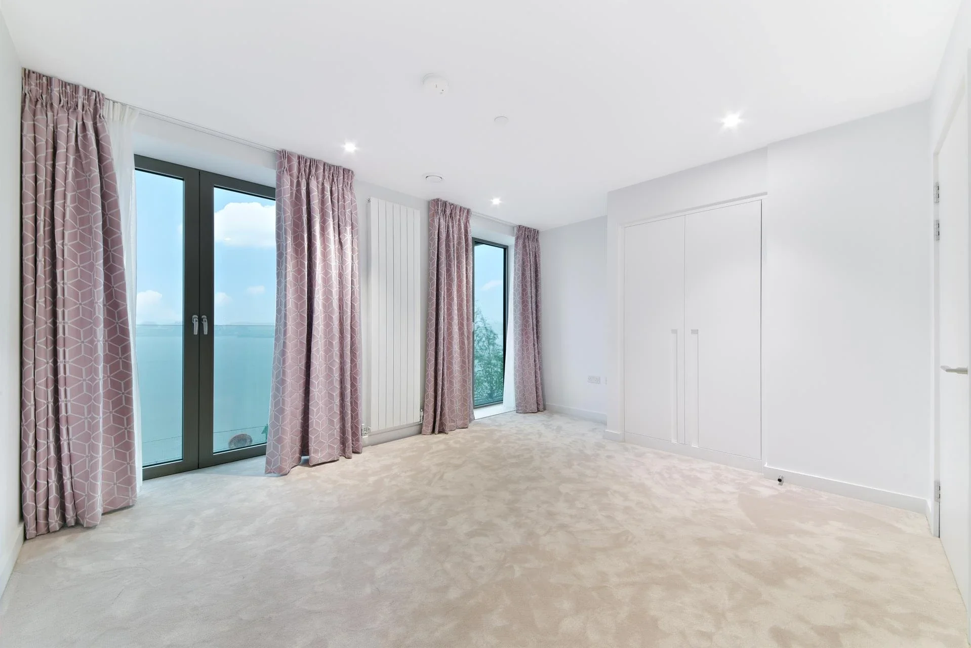 Flat Nautical Drive in Greater London