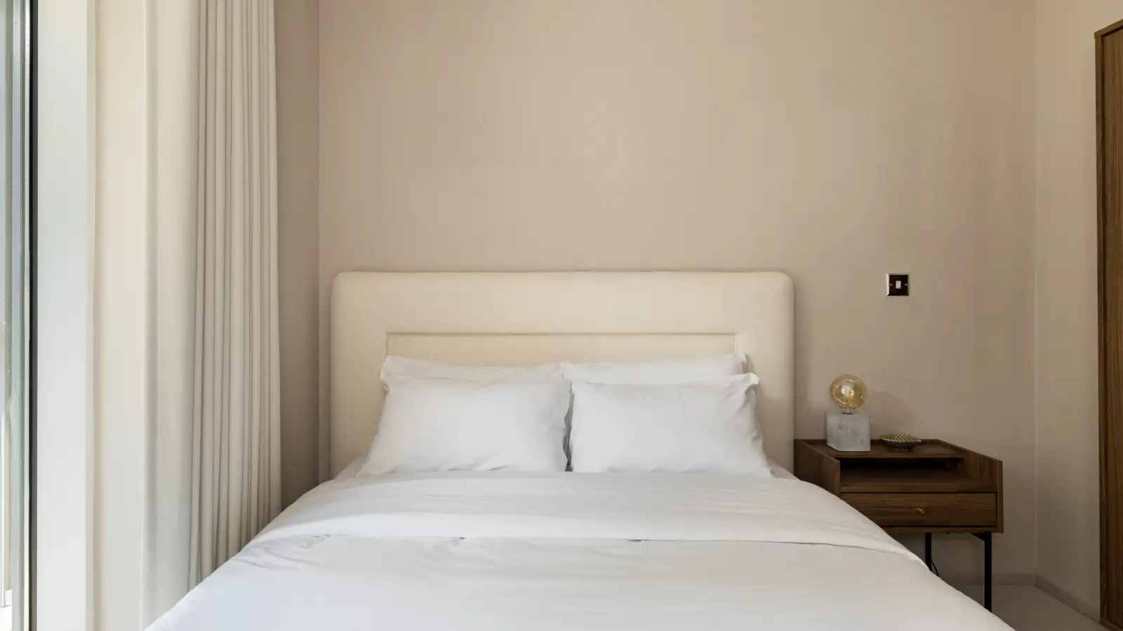 Flat Millharbour in Greater London