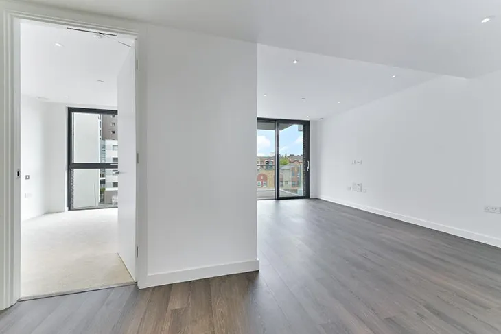 Flat Chaucer Drive in London