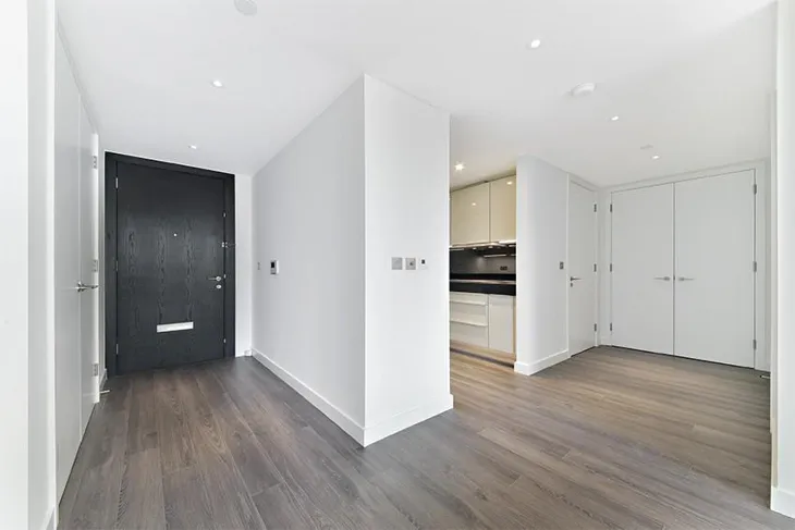 Flat Chaucer Drive in London