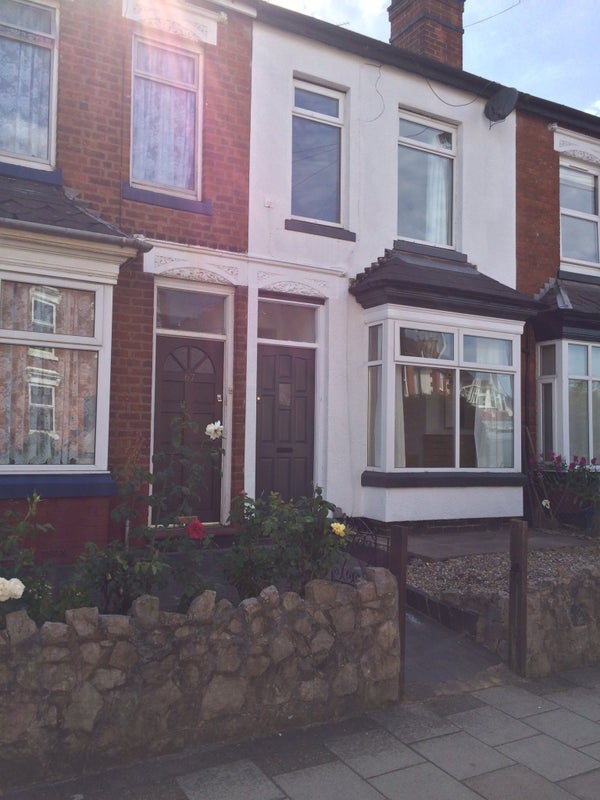 House Warwards Lane in Birmingham