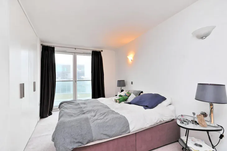 Flat Fairmont Avenue in Greater London