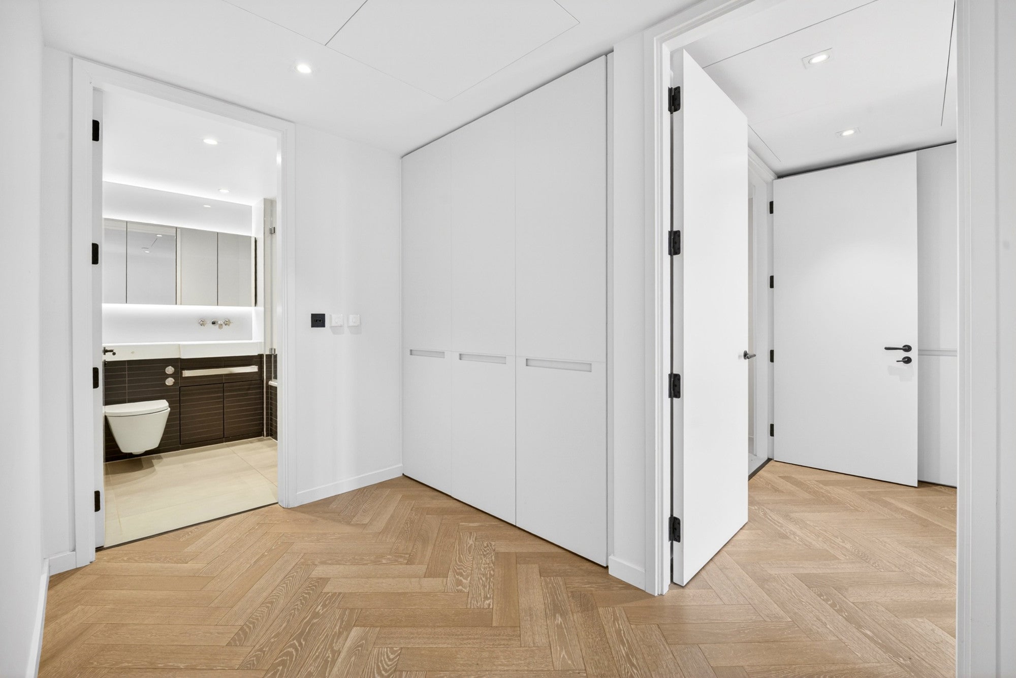 Flat Churchill Gardens Road in City of Westminster