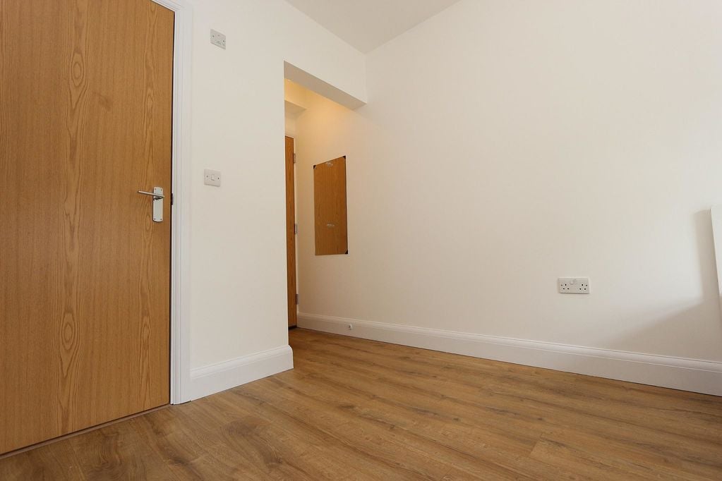 Room Hertford Road in Greater London