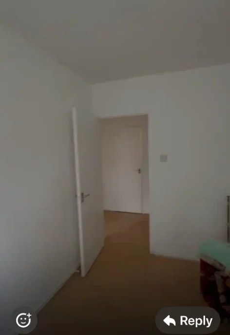 Flat Fontley Way in Greater London