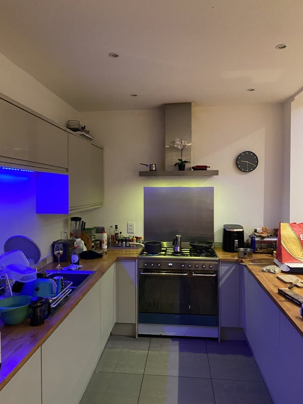 Room Eldon Road in Greater London