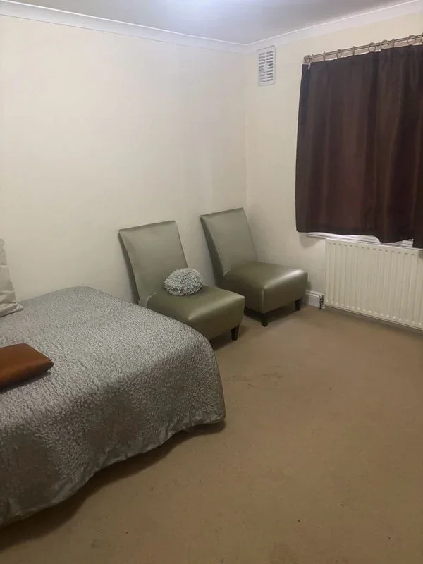 Room Kenton Lane in Greater London