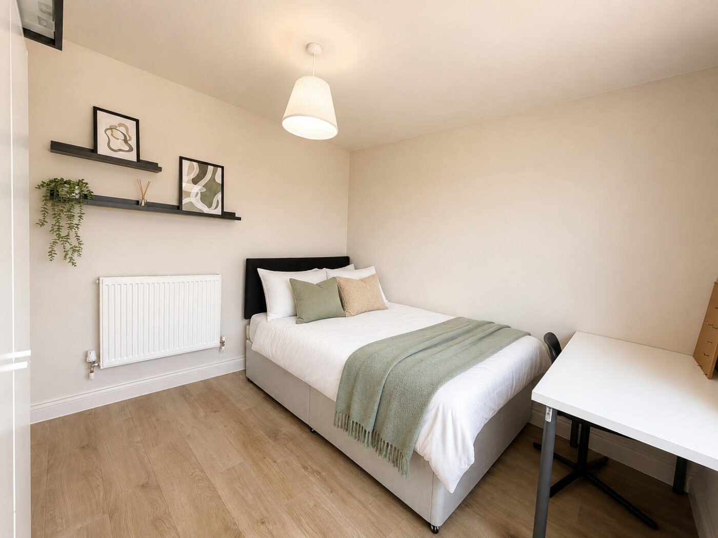 Room Berkeley Close in Bristol