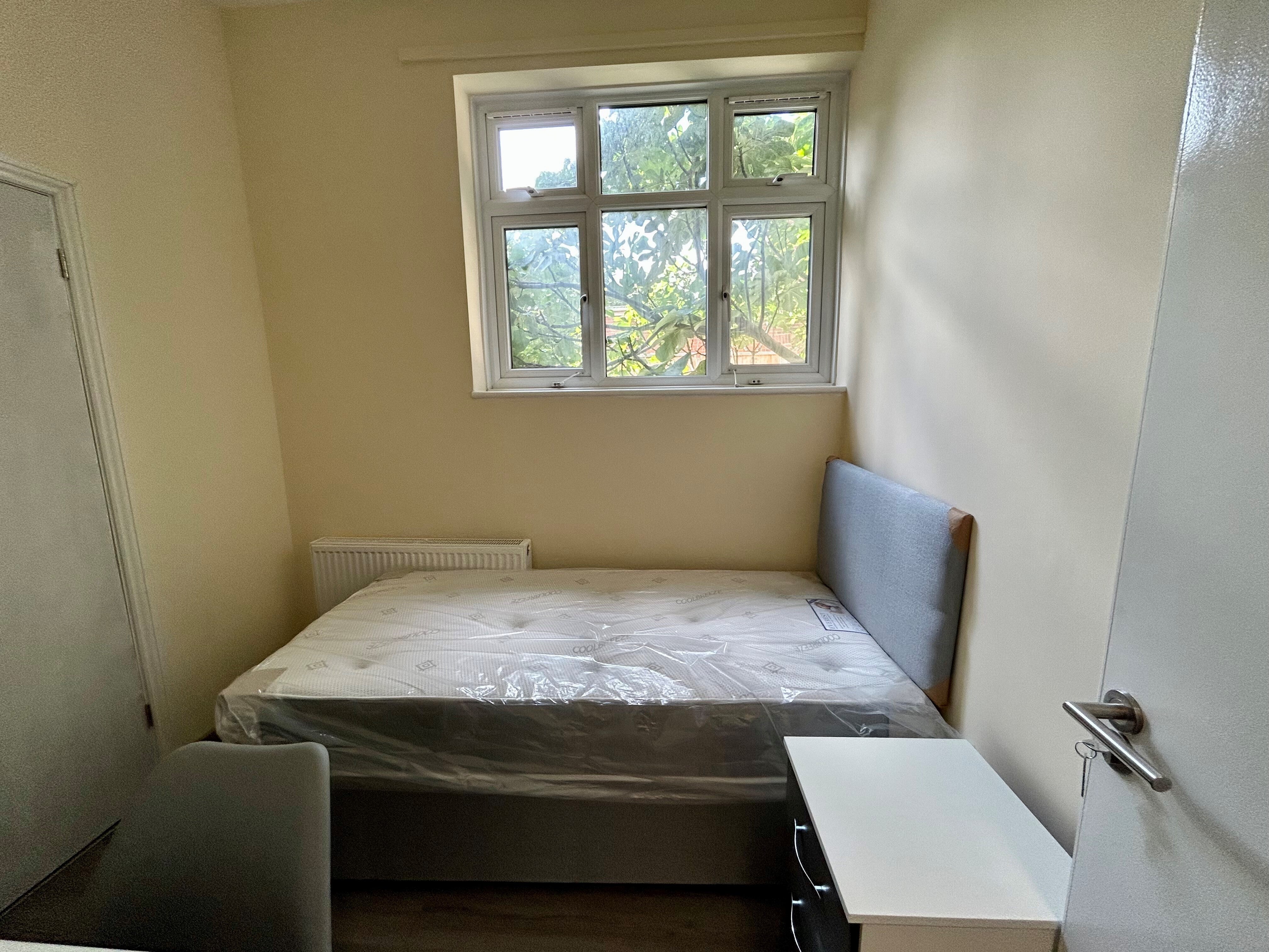 Room Woodberry Grove in Greater London