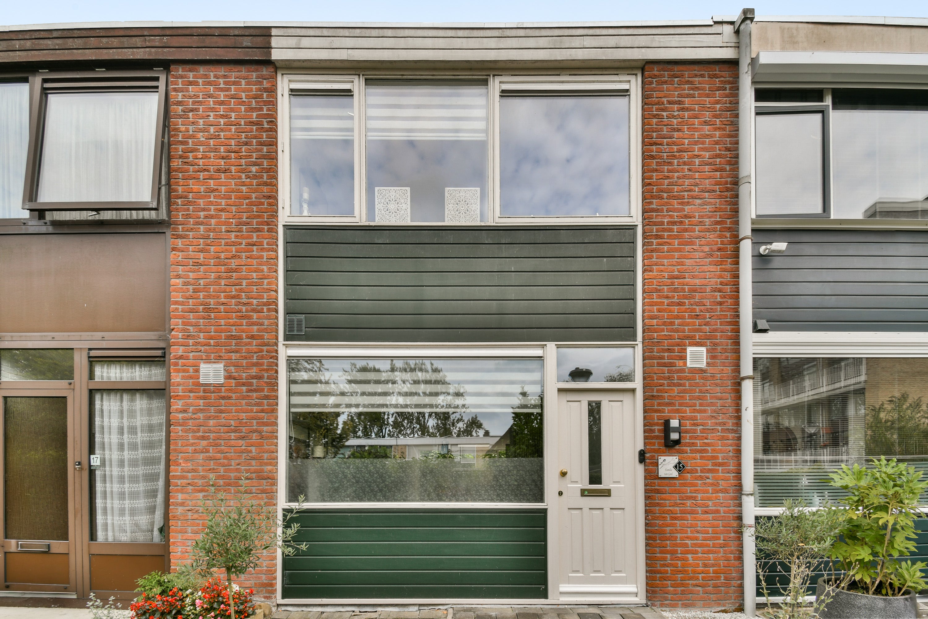Tussenwoning te koop: F.C. Dondersstraat 15, Vlaardingen