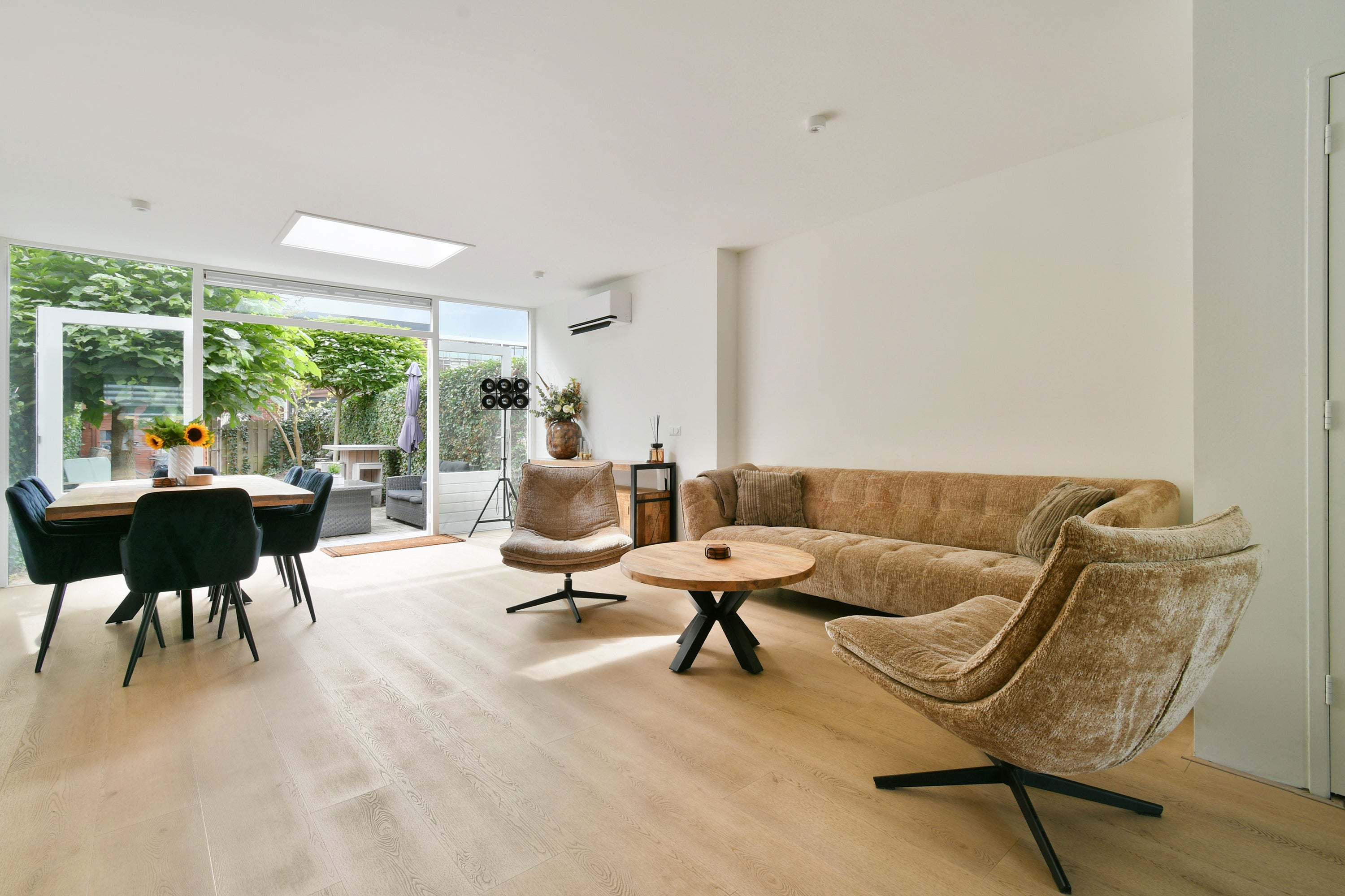Tussenwoning te koop: F.C. Dondersstraat 15, Vlaardingen