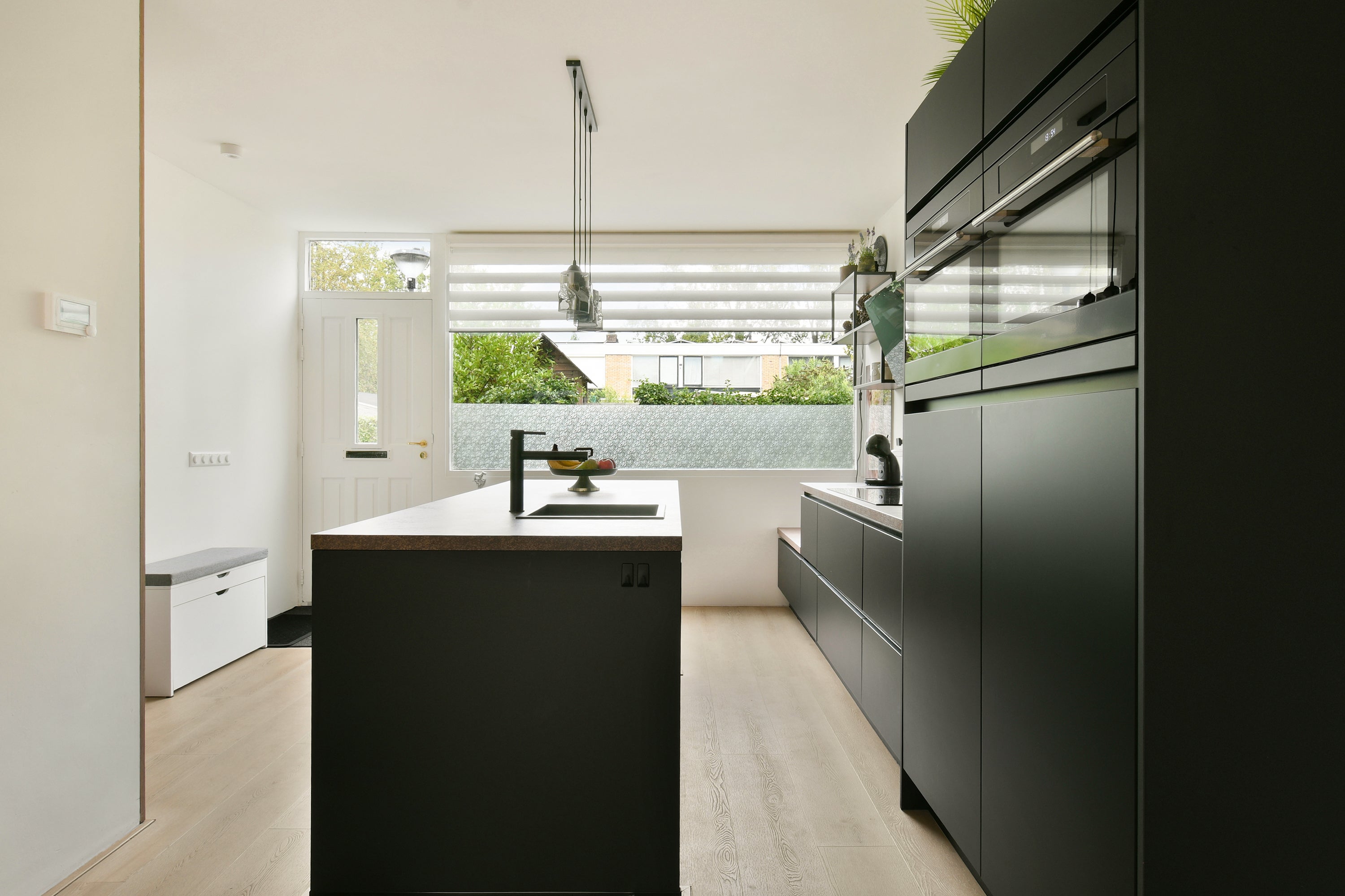 Tussenwoning te koop: F.C. Dondersstraat 15, Vlaardingen
