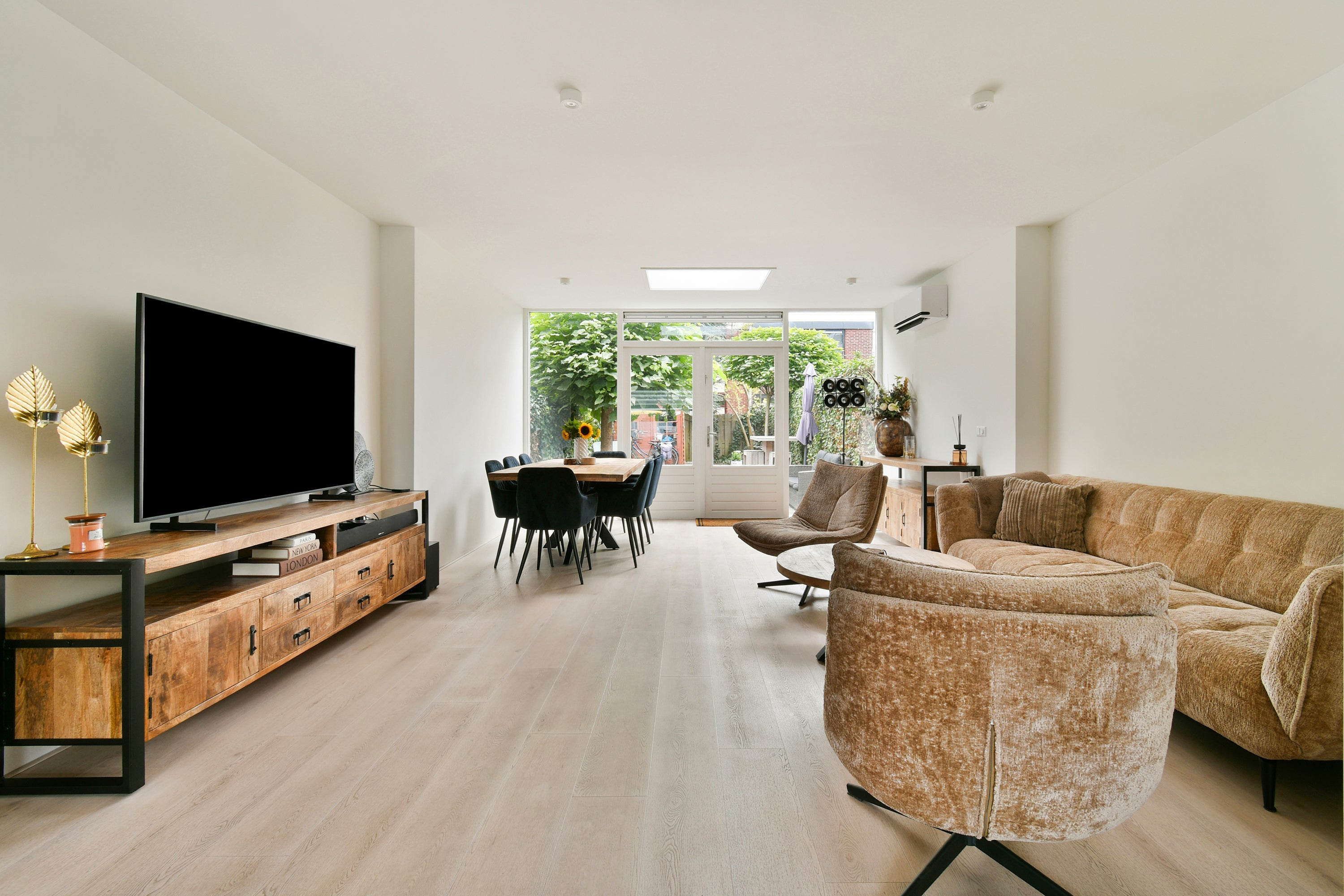 Tussenwoning te koop: F.C. Dondersstraat 15, Vlaardingen