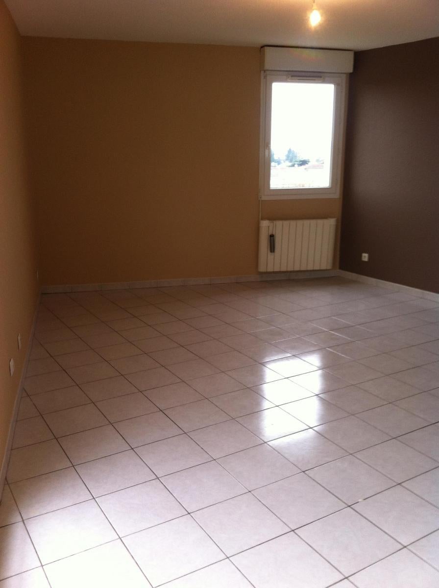 Flat Rue Georges Bizet in Décines-Charpieu