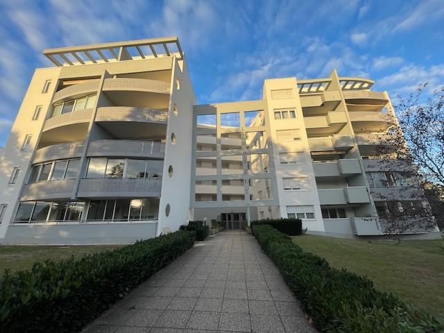 Flat Rue Georges Bizet in Décines-Charpieu