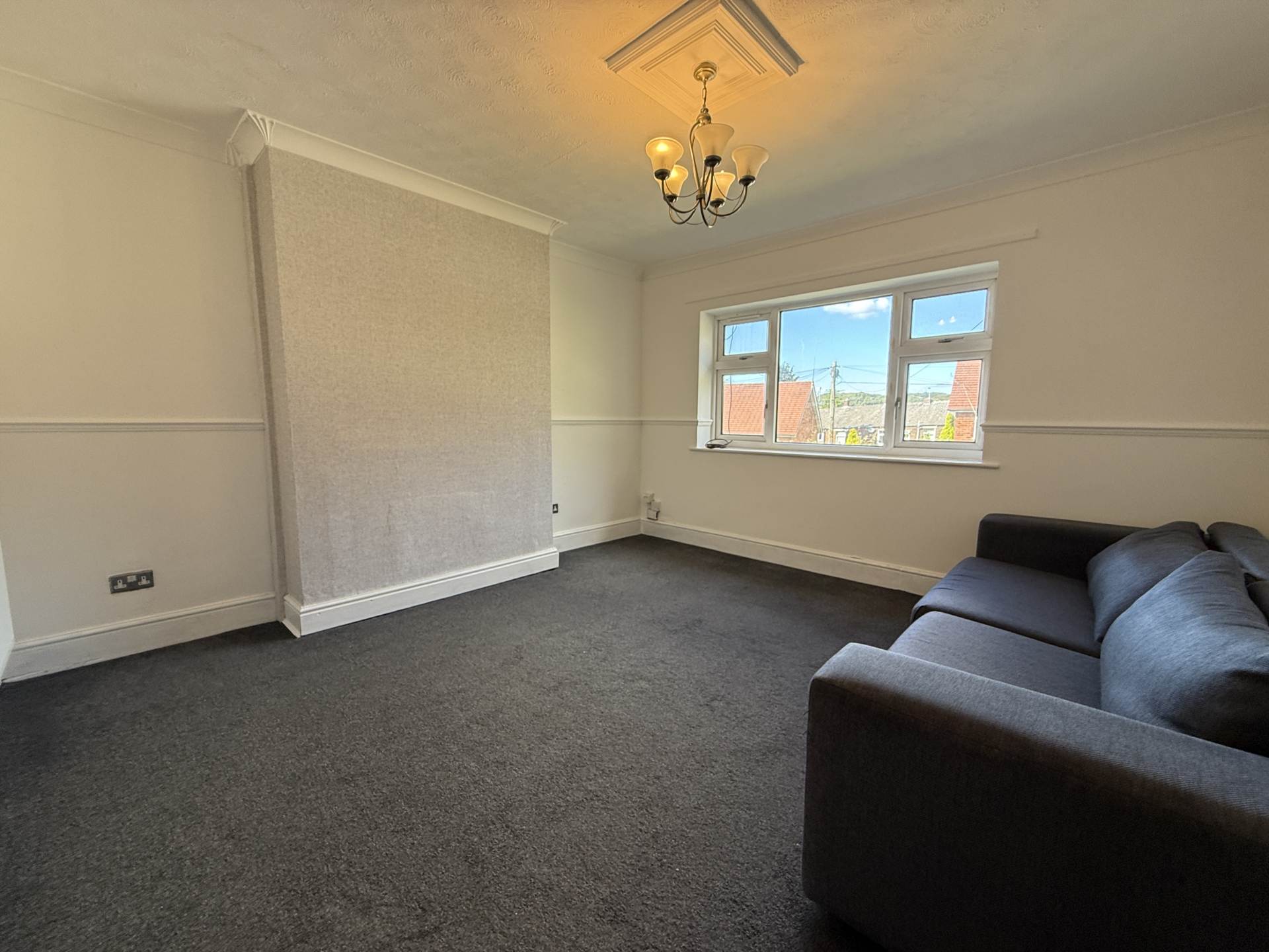 Flat Birchinlee Avenue in Royton