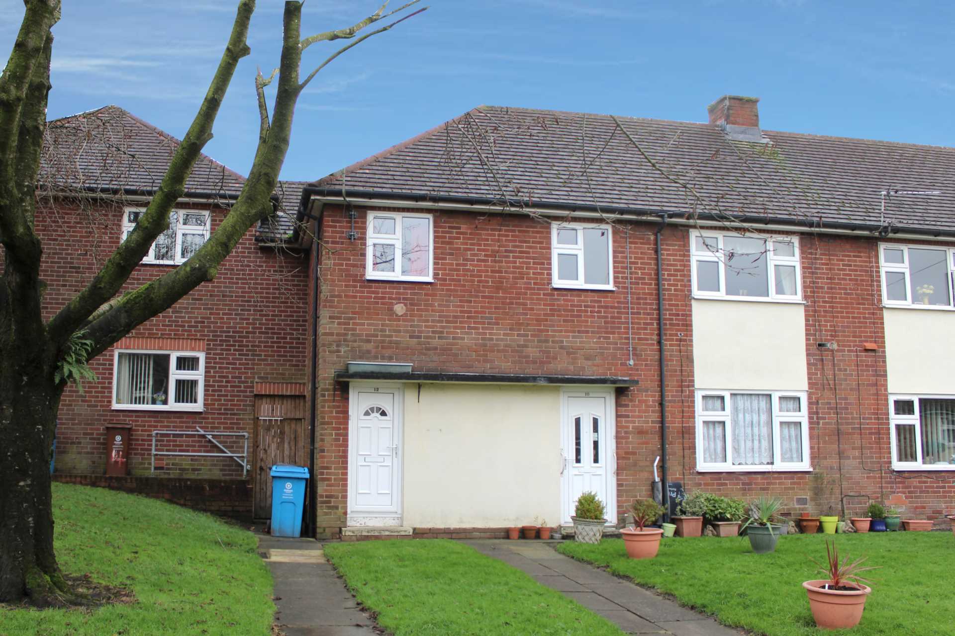 Flat Birchinlee Avenue in Royton