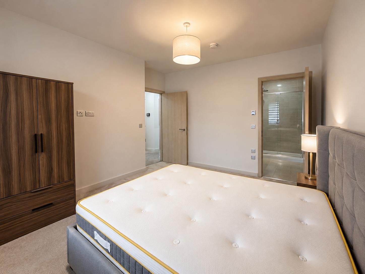Flat Wharfe View in Bradford