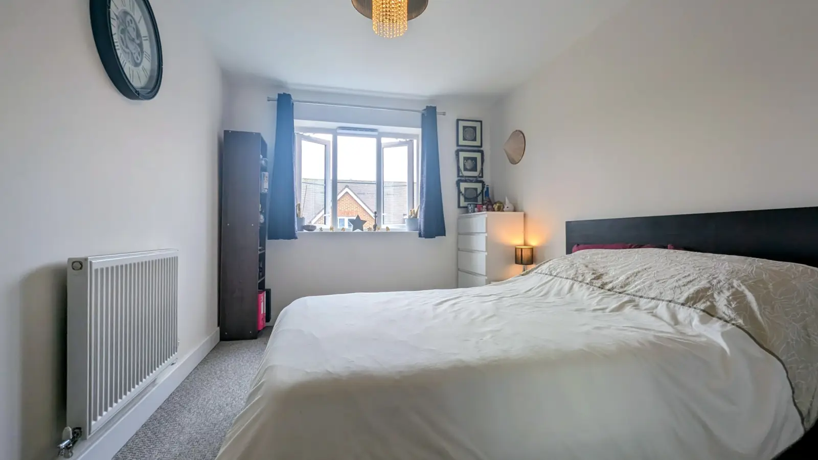 Flat Kensal Road in Greater London