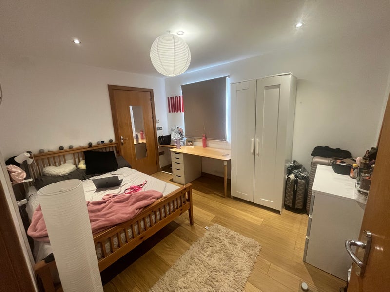 Room Saint Stephens Avenue in Bristol
