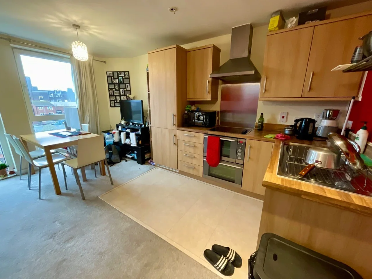Flat Northolt Road in Greater London
