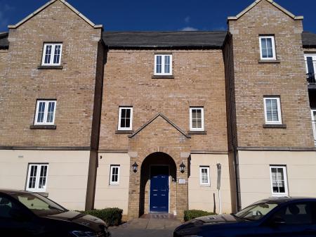 Flat Avocet Close in Rugby
