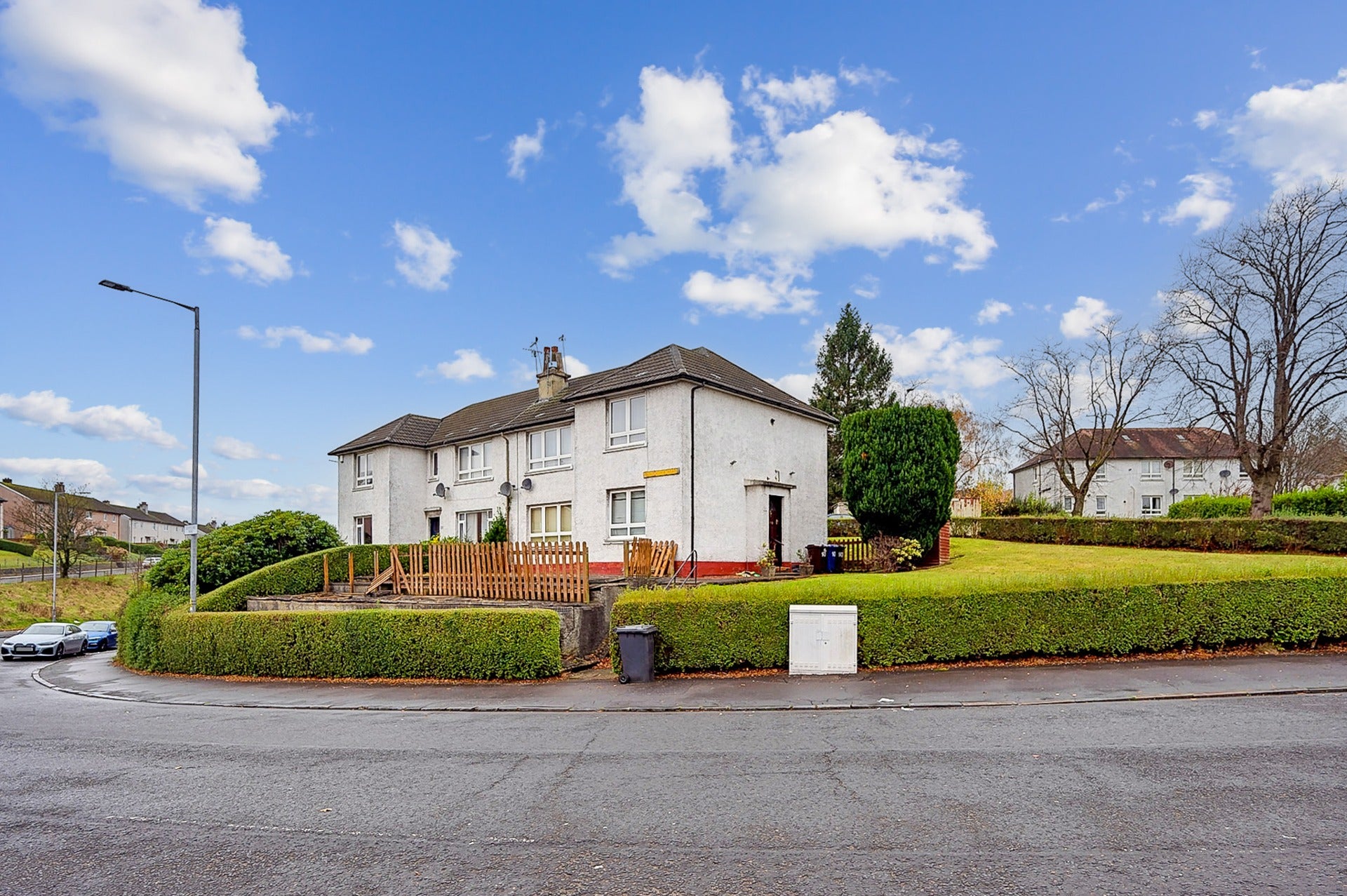Flat Duntocher Road in Clydebank