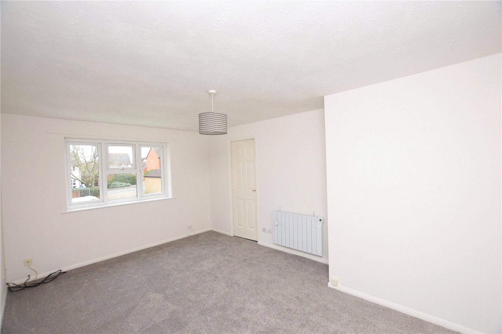Flat Thornborough Avenue in Chelmsford