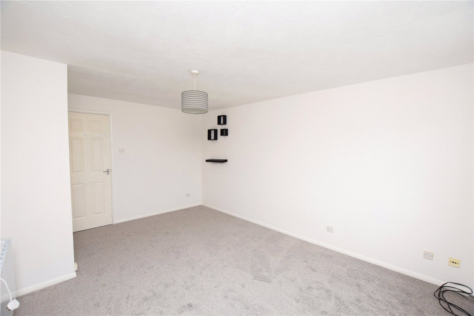 Flat Thornborough Avenue in Chelmsford