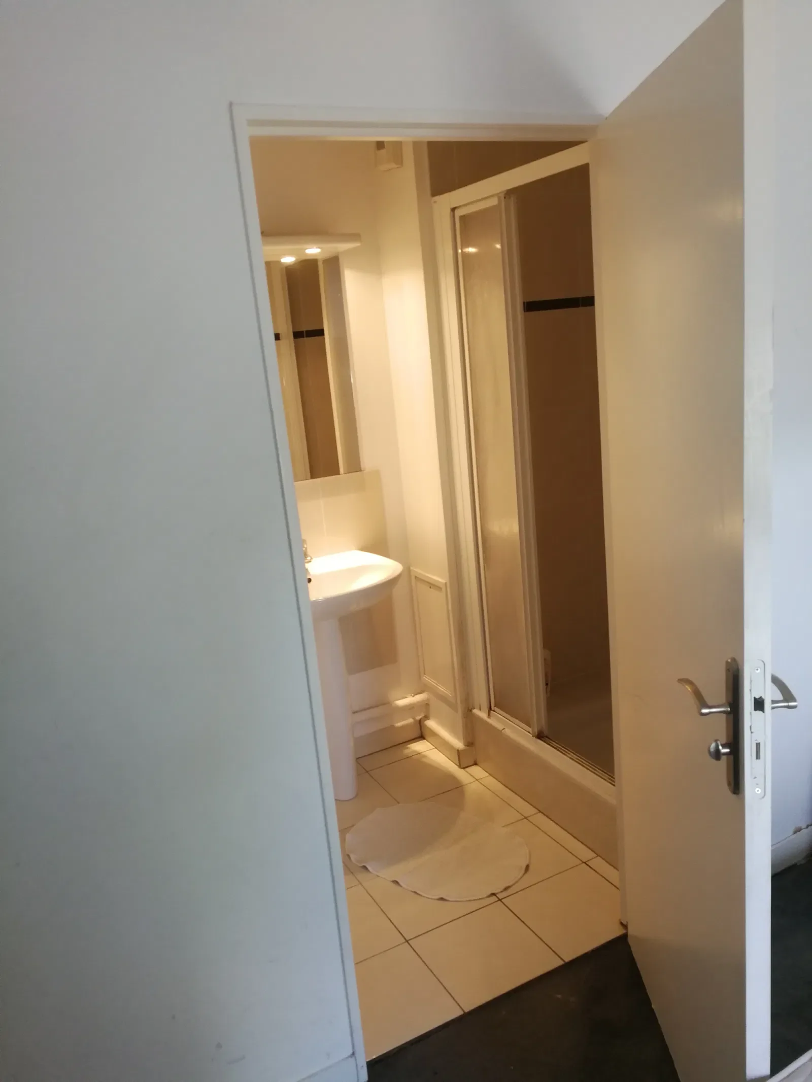 Room Avenue du Maréchal Joffre in Meulan-en-Yvelines