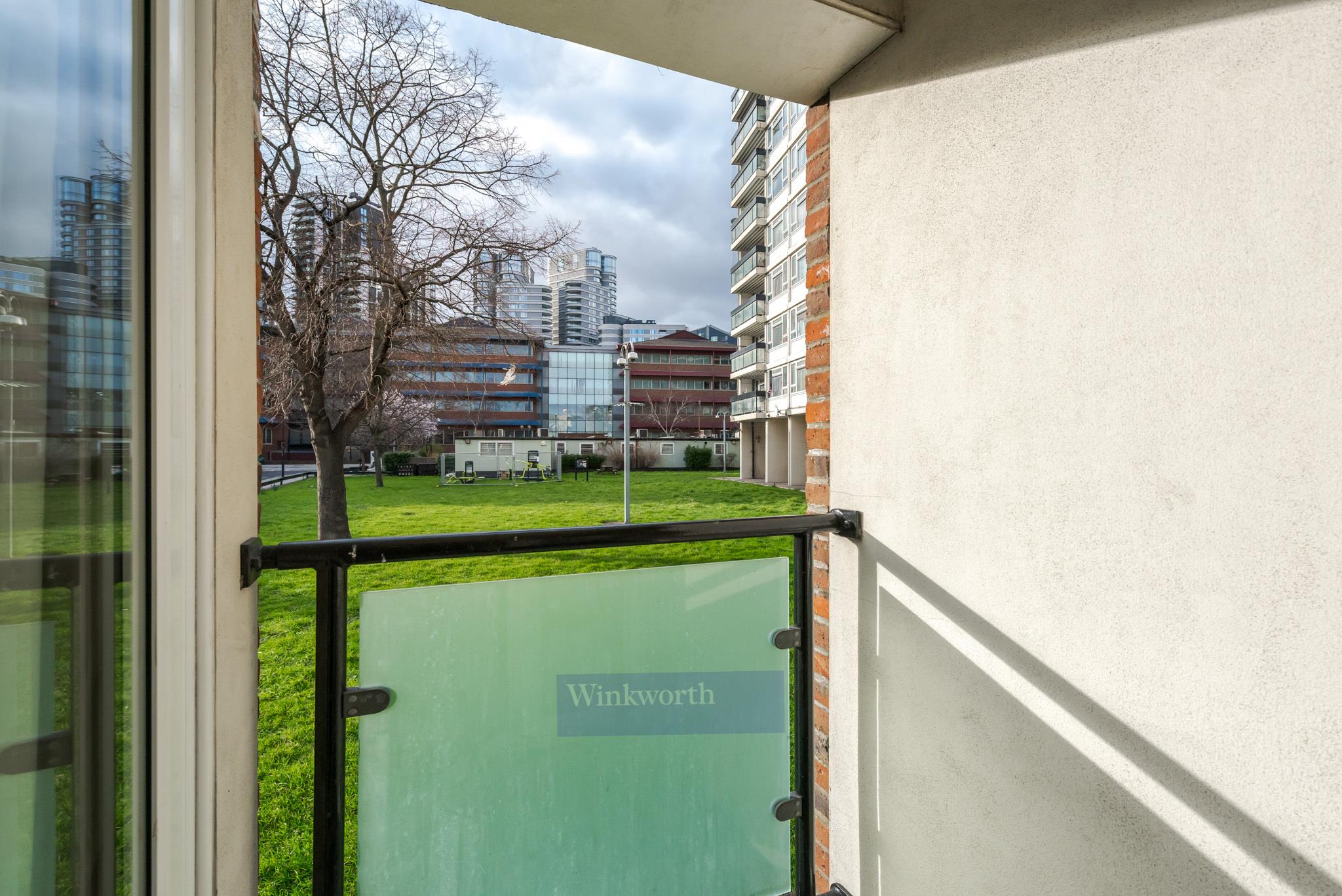 Flat Jonathan Street in Greater London