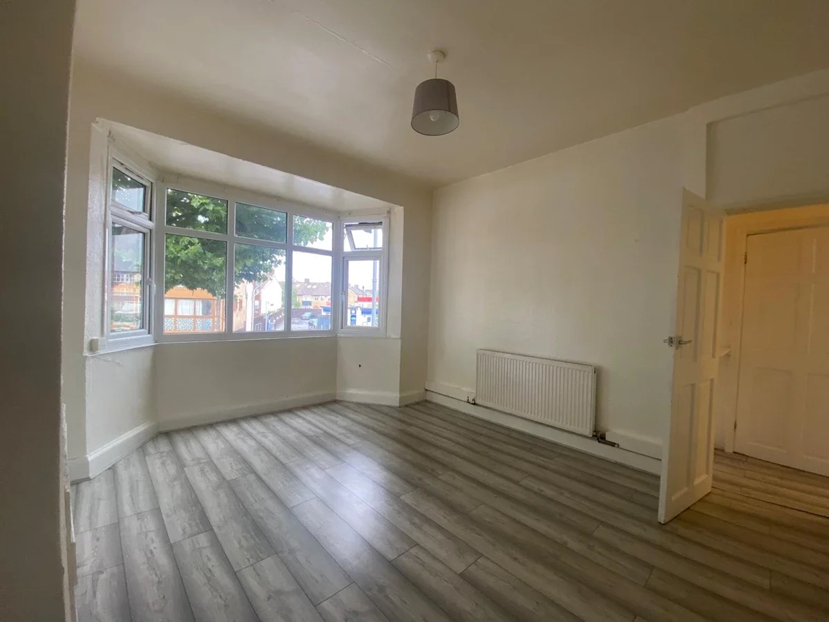 Flat Lea Bridge Road in Greater London