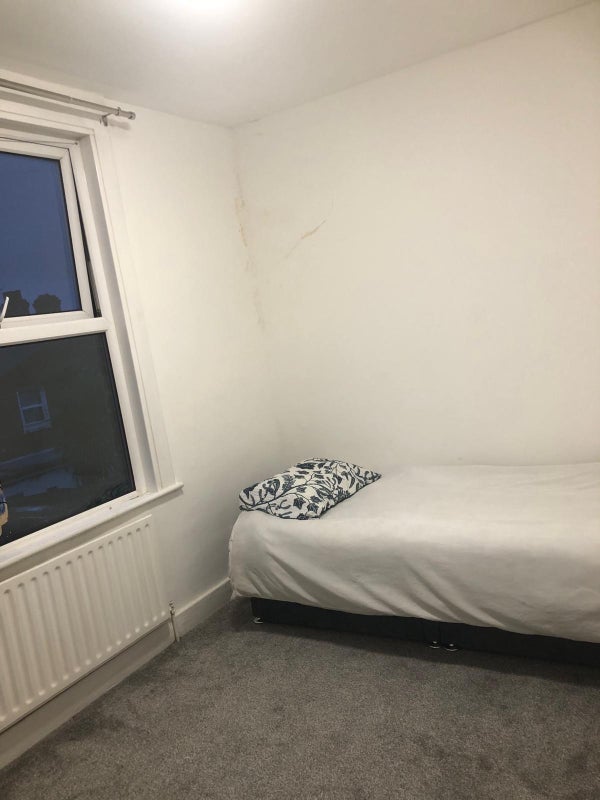 Room Fairholme Road in Greater London
