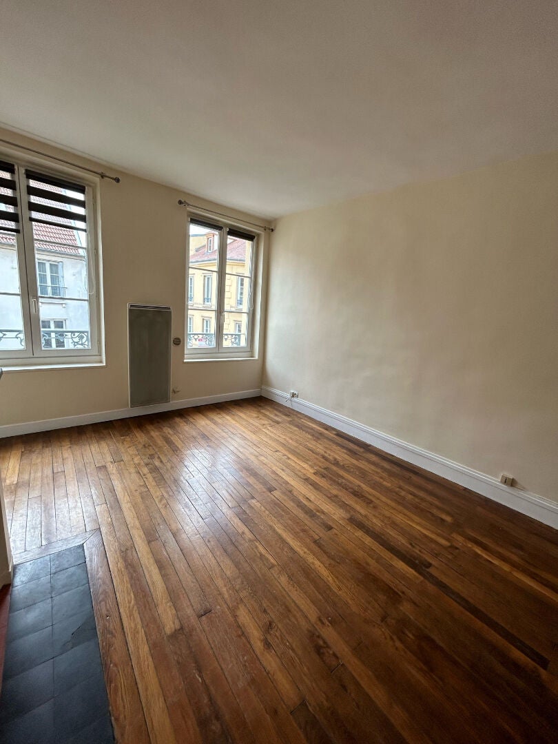 Flat Rue du Vieil Abreuvoir in Saint-Germain-en-Laye