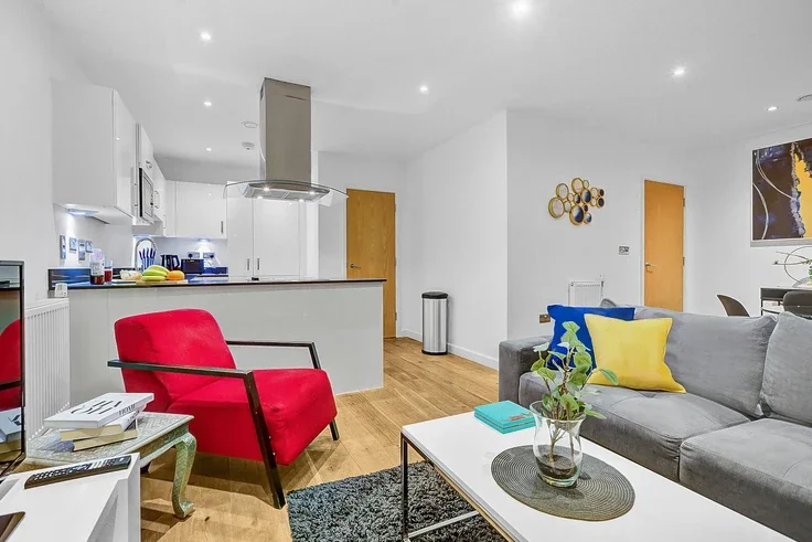 Flat Providence Place in Greater London