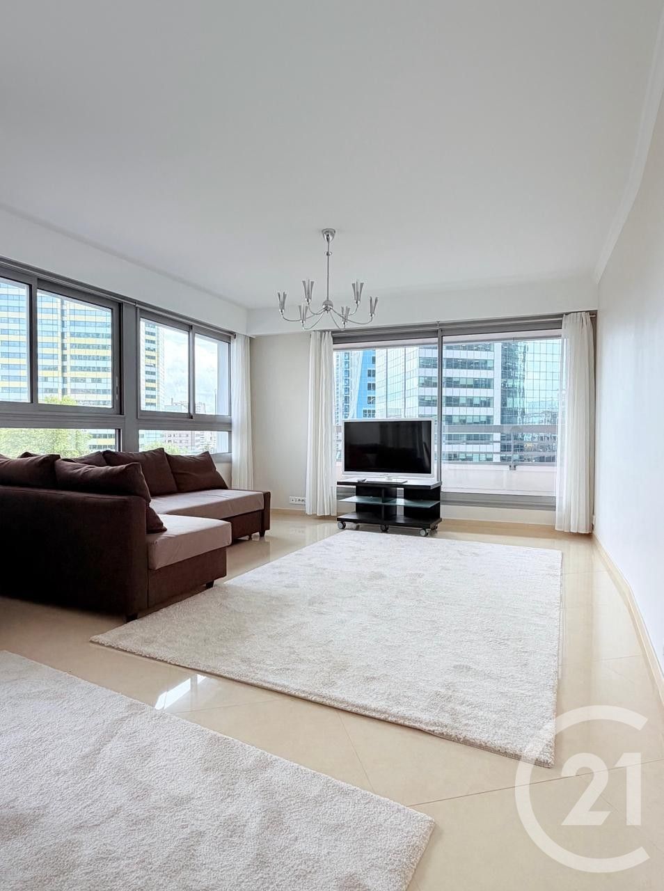 Flat Rue Henri Regnault in Courbevoie