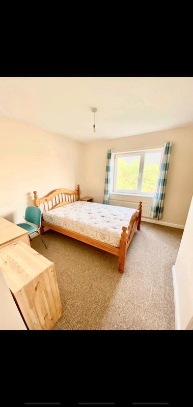 Room Lauderdale Crescent in Manchester