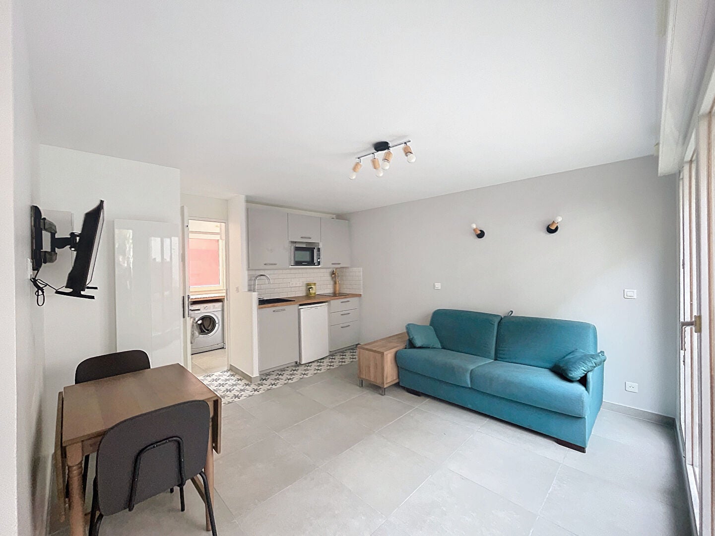 Flat Rue des Salles in Courbevoie
