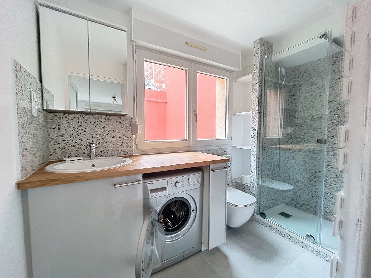 Flat Rue des Salles in Courbevoie