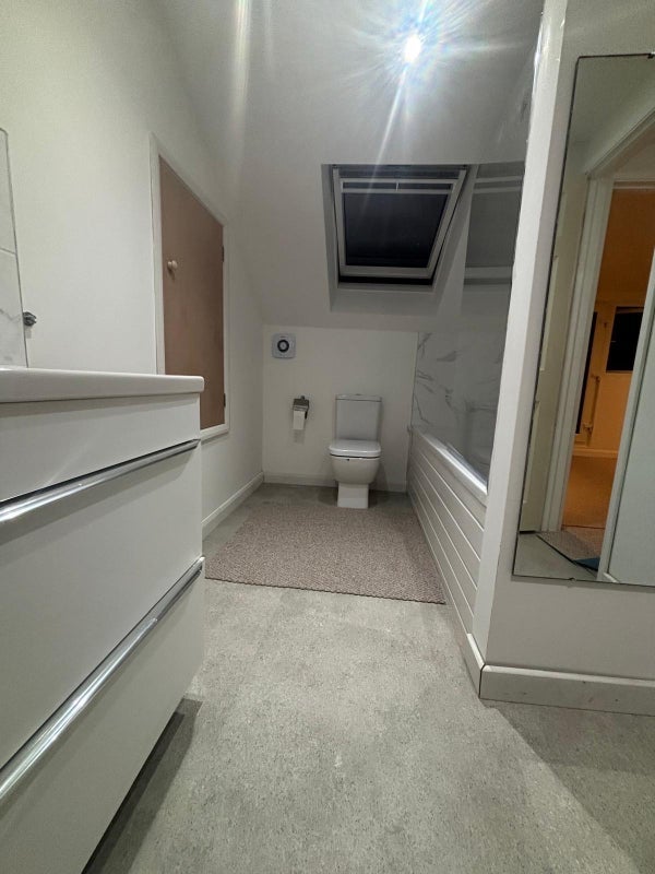 House Springfield Gardens in Greater London
