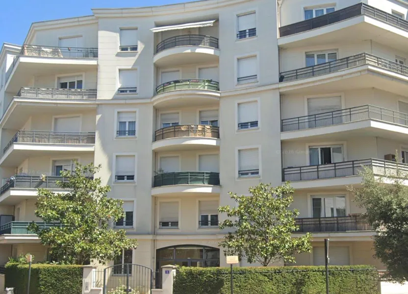 Appartement Rue Charles Émile Paris à Le Bourget