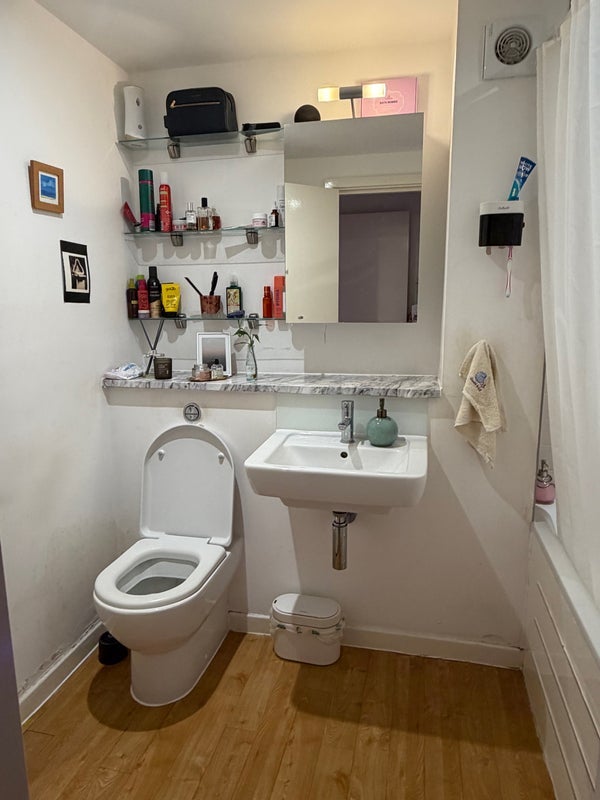 Room George Beard Road in Greater London