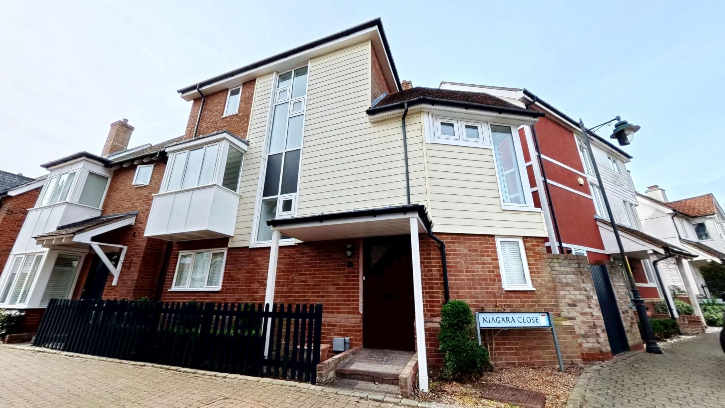 House Niagara Close in Tonbridge and Malling